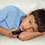 4 Ways a Sedentary Lifestyle Contributes to Back Pain in Children
